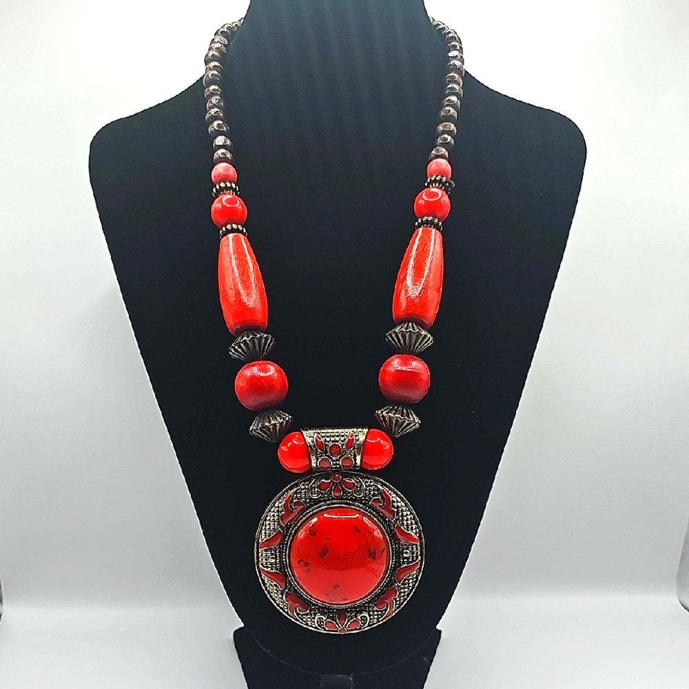 Elegant Bohemian Red Wooden Beaded Necklace